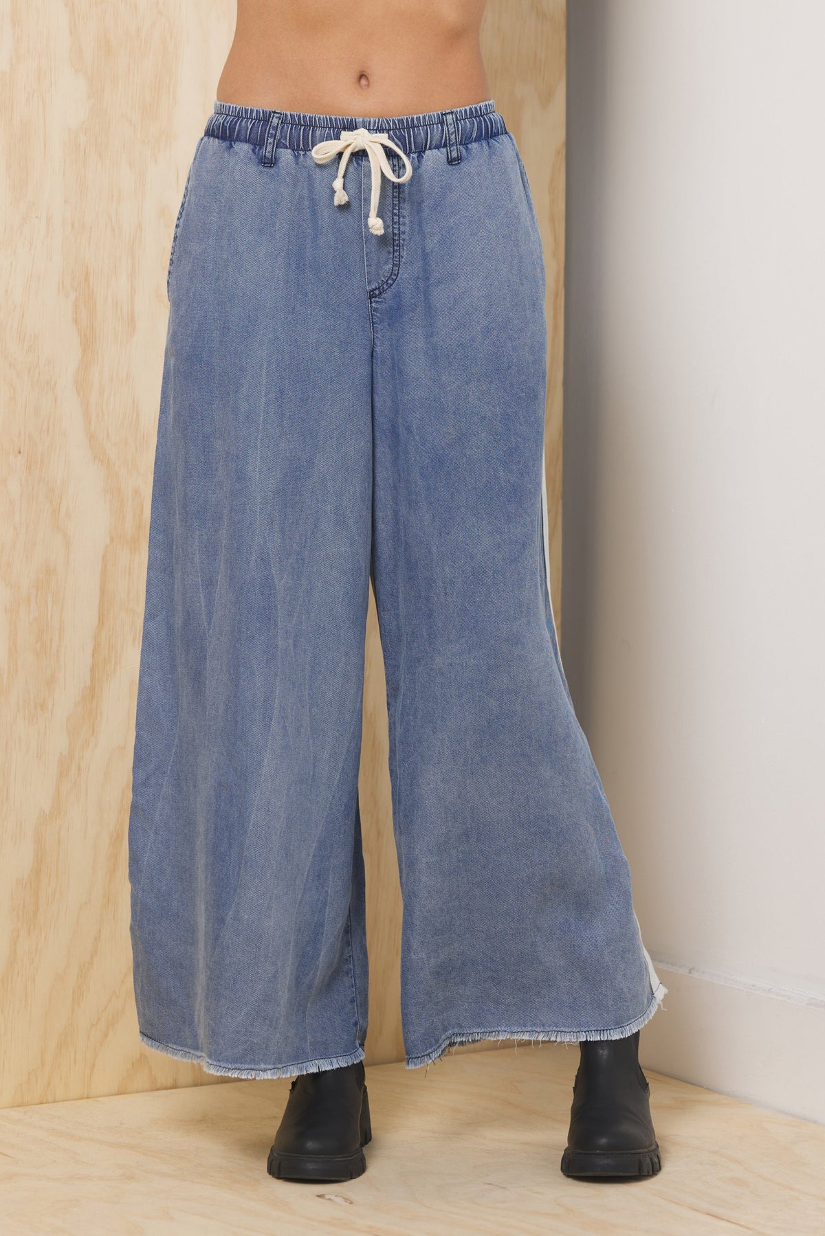 Washed Denim Tencel 2-Piece Set | Vintage Havana