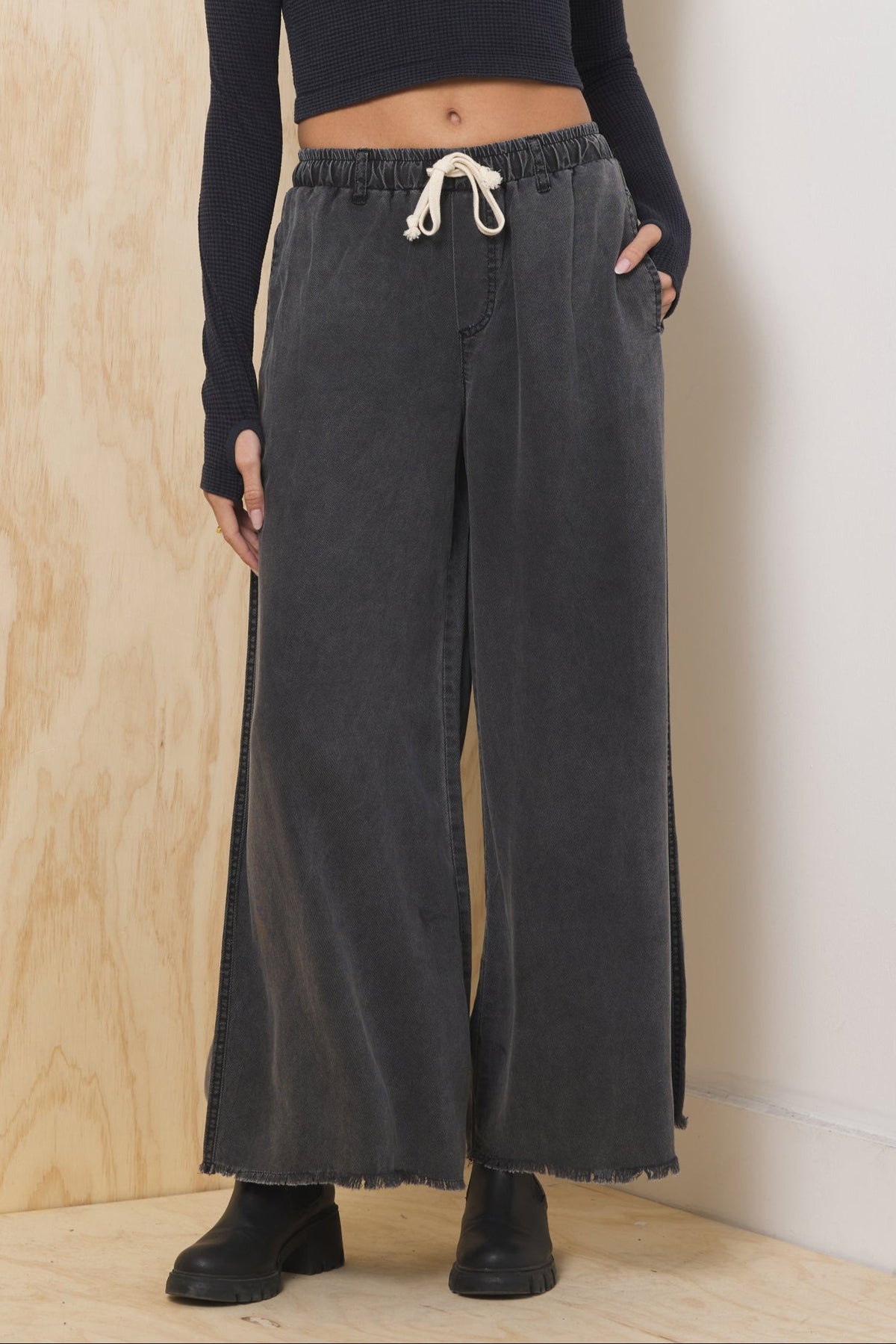 Tencel Wide Leg Pant - Charcoal | Vintage Havana