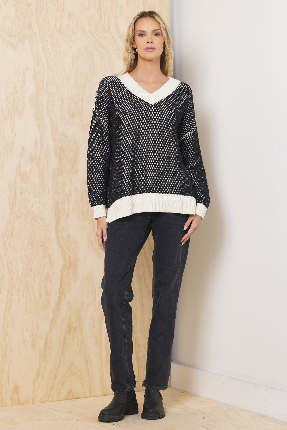 Honeycomb Knit V Neck Sweater | Vintage Havana