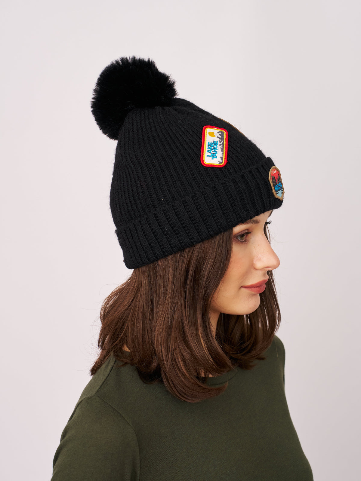RIBBED POMPOM BEANIE WITH LAKE TAHOE PATCH - BLACK | Vintage Havana