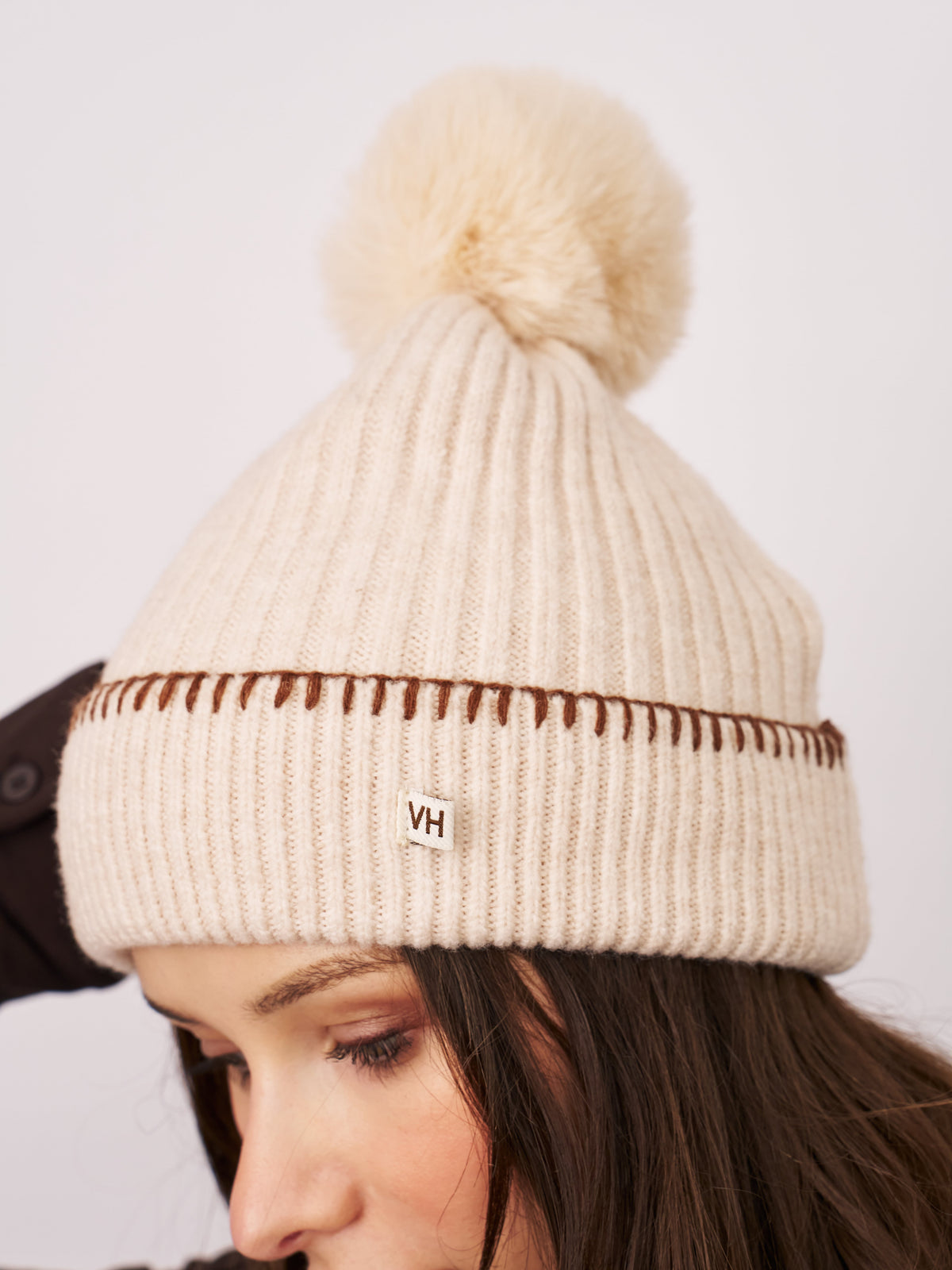 RIBBED POMPOM BEANIE - IVORY/TAN | Vintage Havana