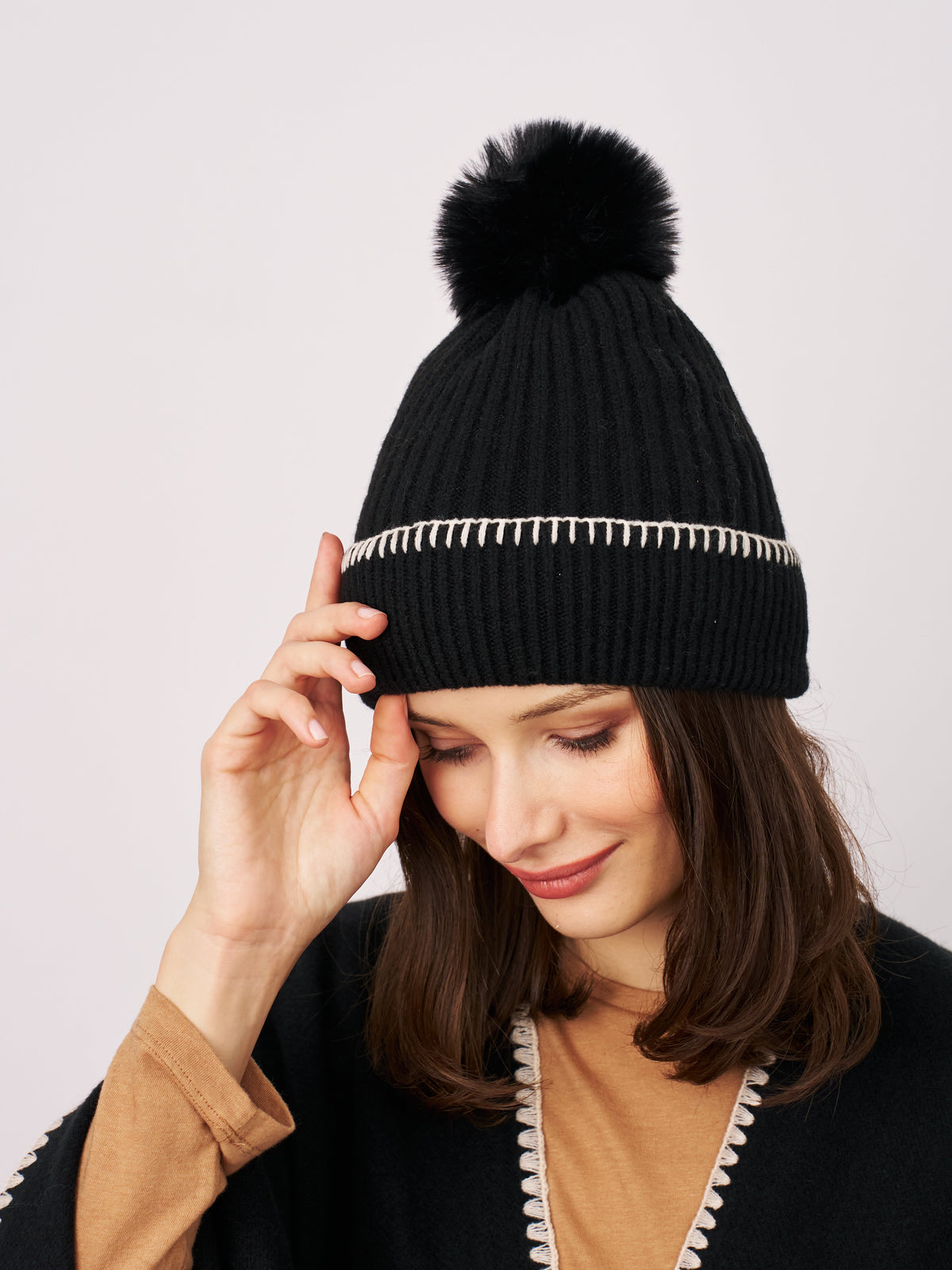 RIBBED POMPOM BEANIE - BLACK/IVORY | Vintage Havana