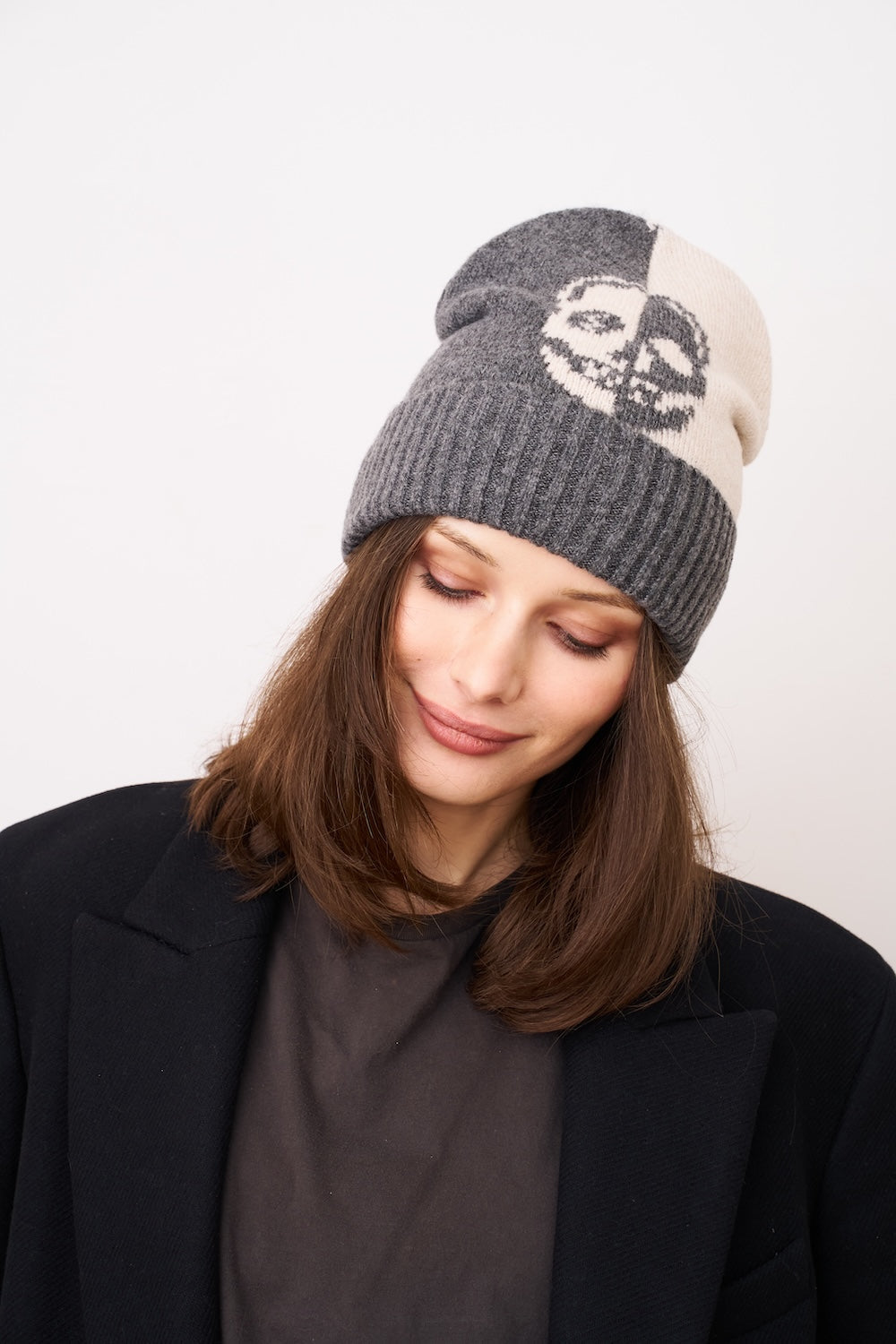 SKULL PATTERN BEANIE | Vintage Havana