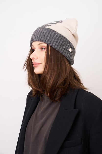 SKULL PATTERN BEANIE | Vintage Havana