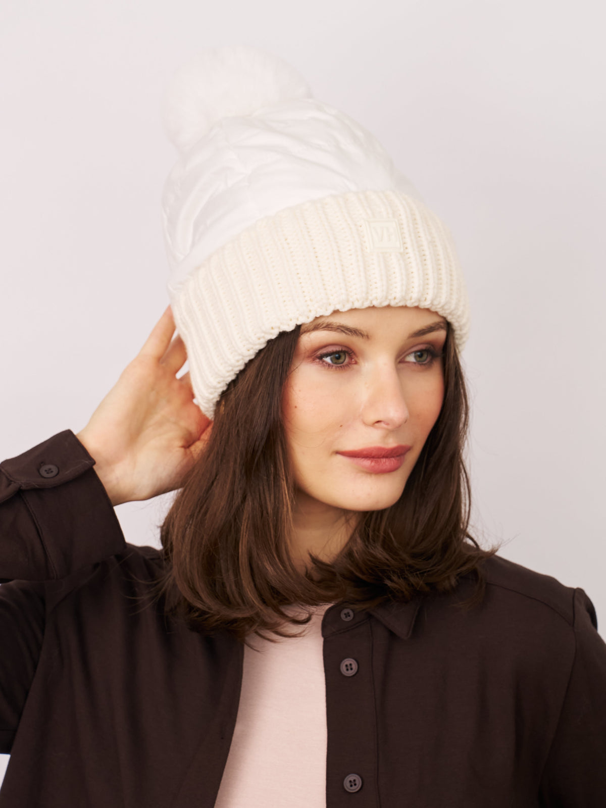 PUFFER POMPOM HAT - WHITE | Vintage Havana