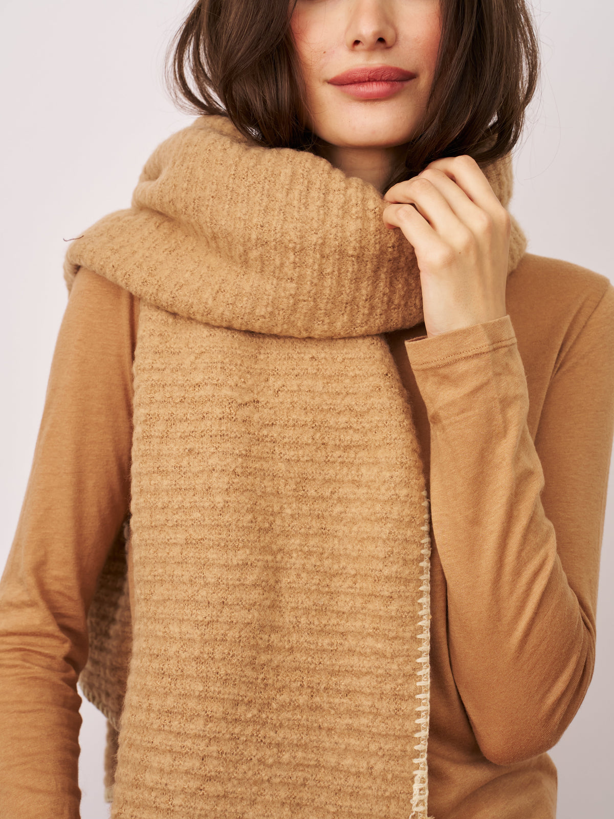 BLANKET STITCH KNIT SCARF - WHEAT/IVORY | Vintage Havana
