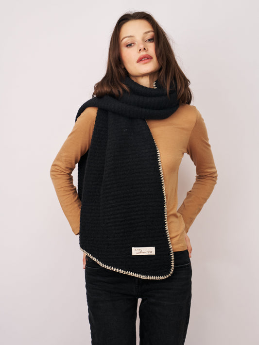 BLANKET STITCH KNIT SCARF - BLACK/IVORY | Vintage Havana