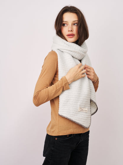BLANKET STITCH KNIT SCARF - GREY/CHARCOAL | Vintage Havana