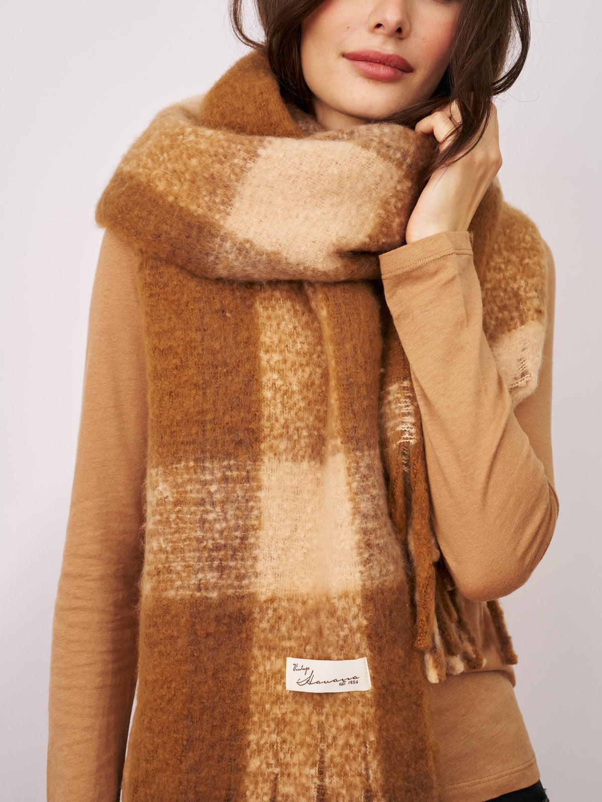 CHECK TASSEL SCARF - TAN | Vintage Havana