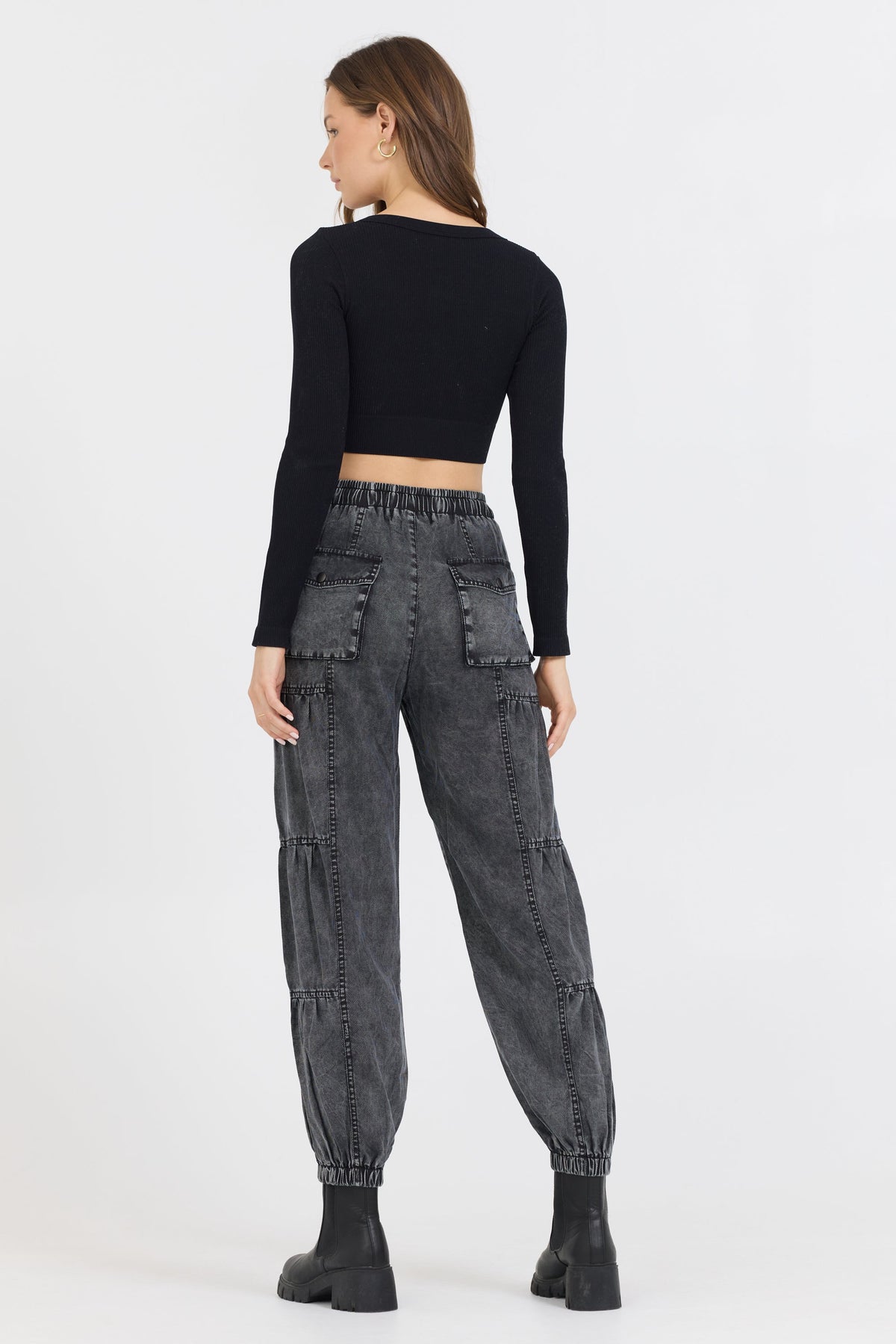 Black Seamless Long Sleeve V Neck | Vintage Havana