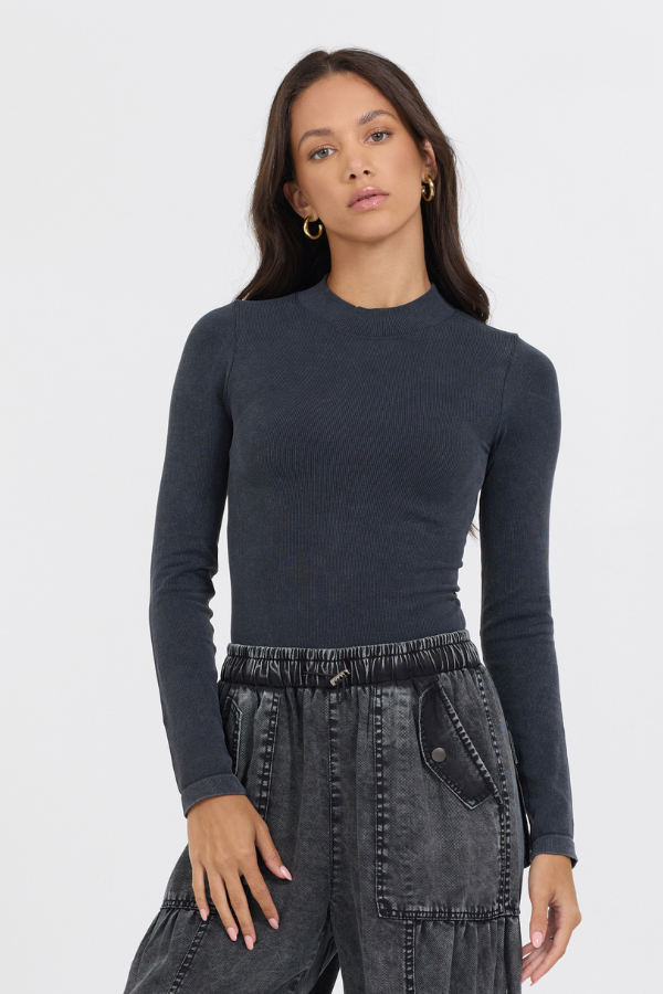 Washed Mountain Seamless Mock Neck Top | Vintage Havana