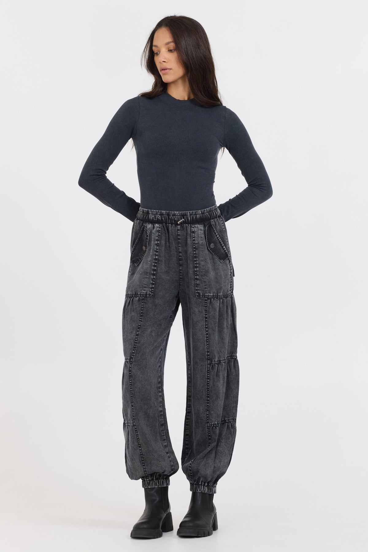 Washed Mountain Seamless Mock Neck Top | Vintage Havana